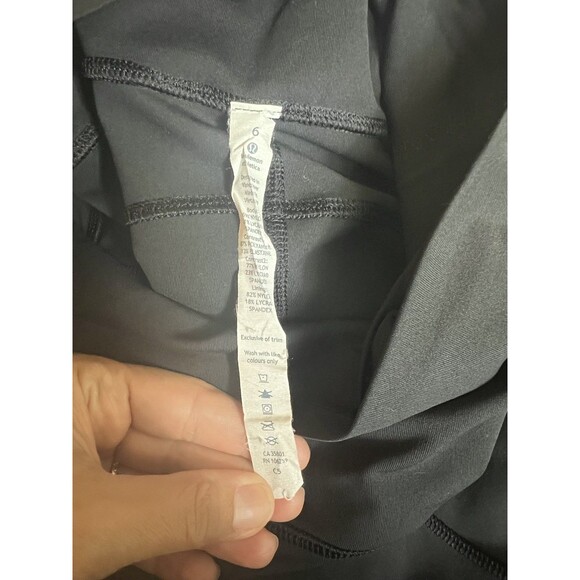 Lululemon Women’s Vent It Out Crop Leggings Size 6 Black Yoga Workout Sheer Leg - Picture 2 of 6